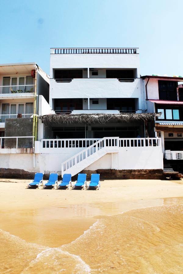 Coral Seas Beach 히카두와 외부 사진