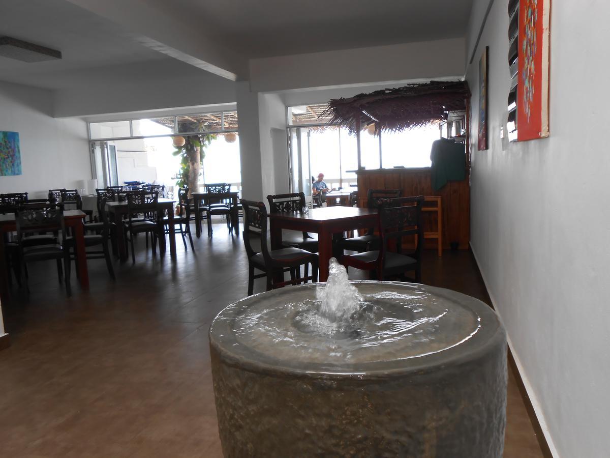 Coral Seas Beach 히카두와 외부 사진