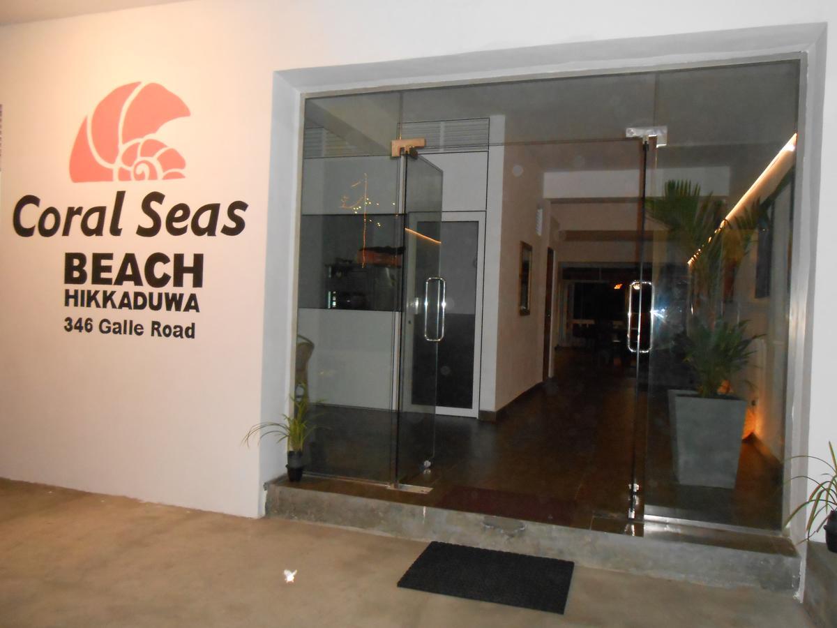 Coral Seas Beach 히카두와 외부 사진