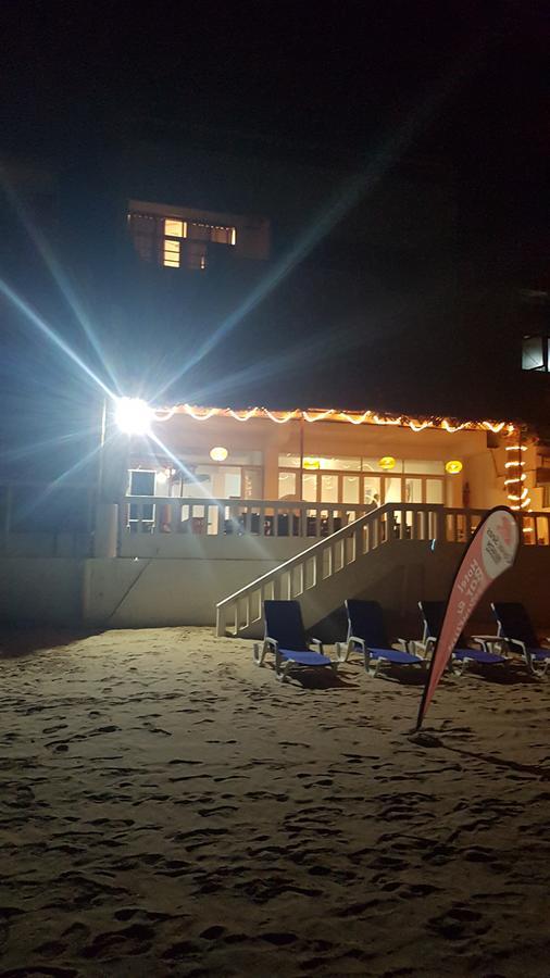 Coral Seas Beach 히카두와 외부 사진