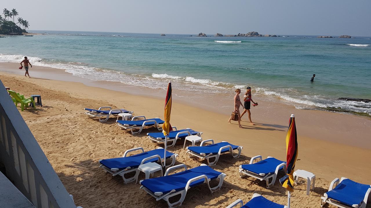 Coral Seas Beach 히카두와 외부 사진